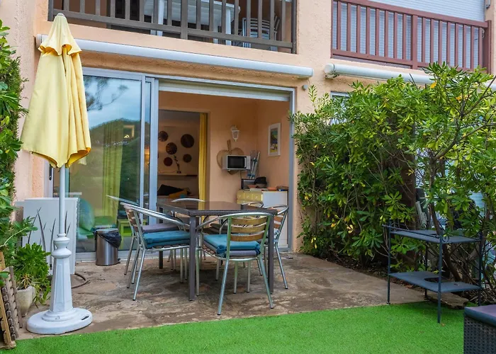 Saint Clair Pieds Dans L'eau *